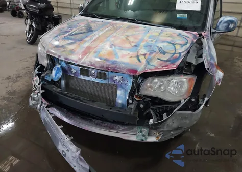 2019 Dodge Grand Caravan Sxt z USA, uszkodzony, nr VIN 2C4RDGCG8KR562654